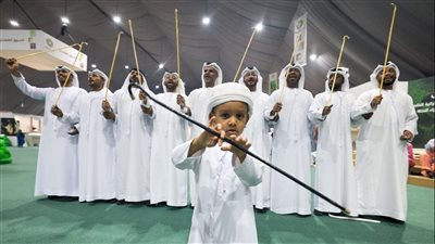 98 محلا للأسر المنتجة تحتفي بالتراث في السوق الشعبي بـ 