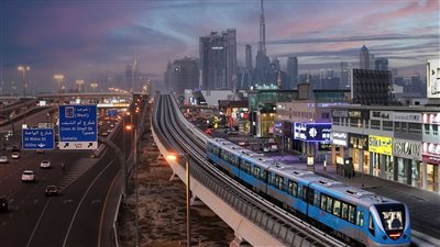 افتتحه محمد بن راشد في 9/9/2009 .. نحو 2.4 مليار راكب نقلهم مترو دبي على مدار 15 عاماً