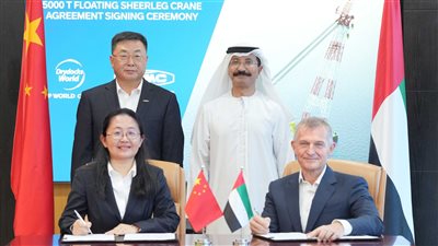 الأحواض الجافة العالمية تُبرم اتفاقية شراء أكبر رافعة عائمة في الشرق الأوسط وأفريقيا