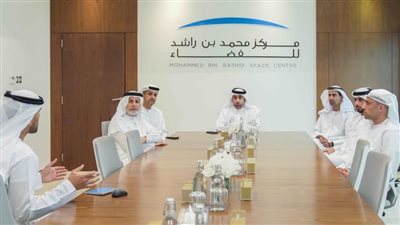 مركز محمد بن راشد للفضاء يناقش أحدث مستجدات المشاريع الفضائية