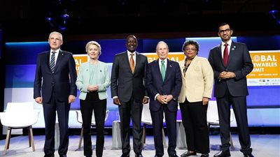 سلطان الجابر يدعو قادة العالم إلى تنفيذ 