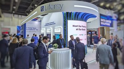 خبراء يؤكدون أهمية الذكاء الاصطناعي في الارتقاء بالرعاية الصحية وتجارب العملاء