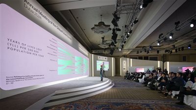 مجالس المستقبل.. خبراء دوليون: الحياة الإنسانية تواجه تحديات على صعيدي اللجوء والمناخ