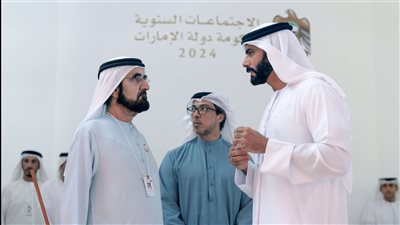 محمد بن راشد يشهد جانباً من 