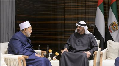 رئيس الدولة يستقبل شيخ الأزهر في إطار زيارته إلى أذربيجان