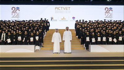 ذياب بن محمد يشهد تخريج دفعة مركز أبوظبي للتعليم والتدريب التقني 2024