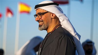 افتتح معالي الشيخ نهيان بن مبارك آل نهيان، وزير التسامح والتعايش، معرض “الفورمولا” للفنانة التجريدية العالمية سارة سكاي في غاليري الاتحاد للفنون الحديثة، والذي يحتفي بعيد الاتحاد الـ53 للدولة، ويُعتبر