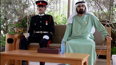 نائب رئيس الدولة يلتقي محمد بن راشد بن محمد بن راشد ويهنئه بالتخرج بتفوق من أكاديمية ساندهيرست العسكرية