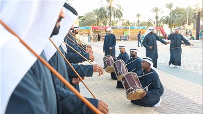 عروض موسيقية تحتفي بالتراث العالمي في مهرجان الظفرة للكتاب