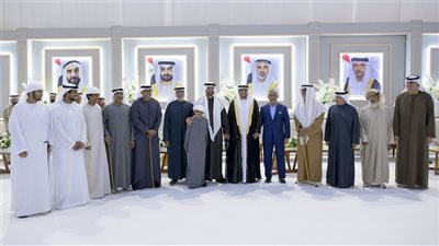 رئيس الدولة يحضر حفل زفاف في العين