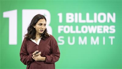 قمة المليار متابع.. بارفيز: تستعرض دور تطبيق 