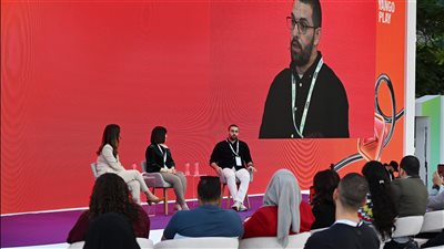 صناع المحتوى بين الشهرة والضغوط النفسية