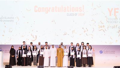 جامعة خليفة تكرم 24 منتسبا في برنامج القادة الشباب لطاقة المستقبل