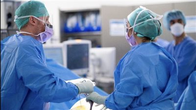 شخبوط الطبية تجري 500 عملية جراحية بمساعدة الروبوت