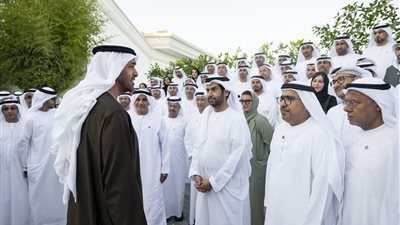 رئيس الدولة يستقبل سفراء الإمارات وممثلي بعثاتها المشاركين في ملتقى السفراء الـ 19 في أبوظبي