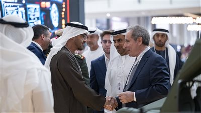 رئيس الدولة يزور معرض 